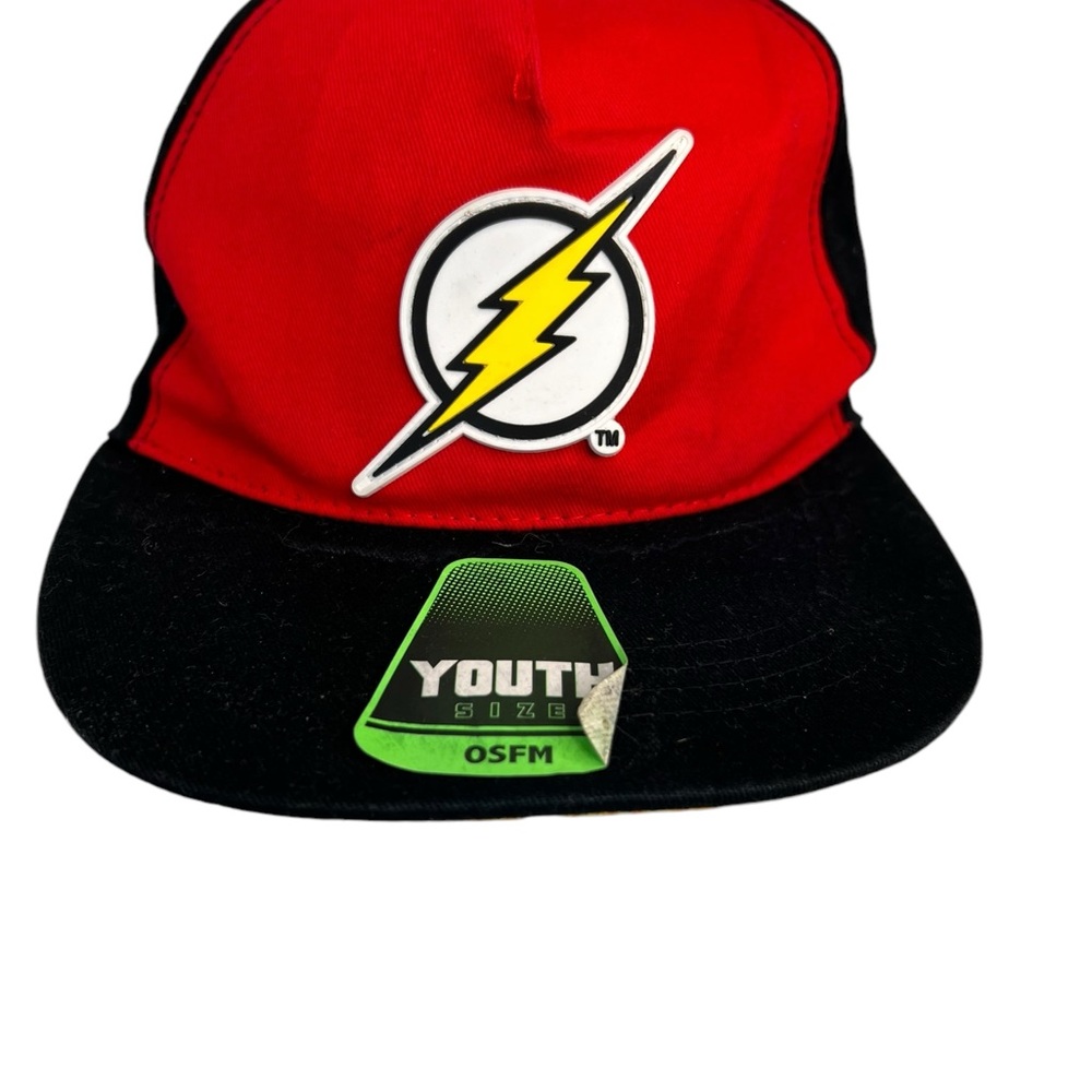 DC Comics The Flash Adjustable YOUTH Snapback Baseball Hat - with Graphic Brim